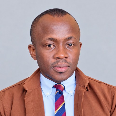 Visages de la gouvernance : Dr Junior Kolouh KOUAKOU, Coordonnateur international adjoint et Directeur du CHANTIER